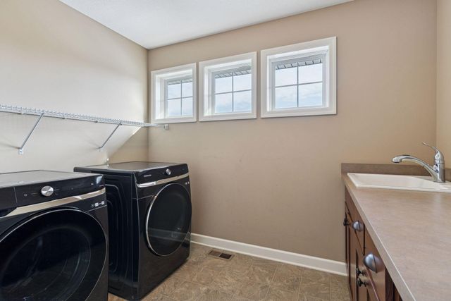 19030 62nd Avenue N, Maple Grove, MN 55311