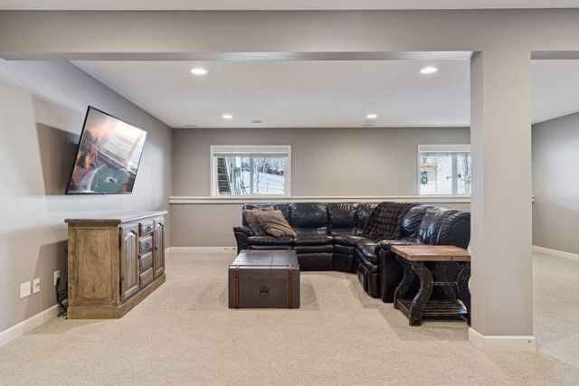 19030 62nd Avenue N, Maple Grove, MN 55311