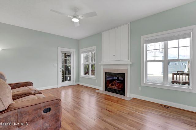 121 Candlewood Drive, Hampstead, NC 28443