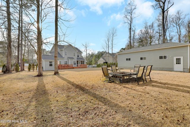 121 Candlewood Drive, Hampstead, NC 28443