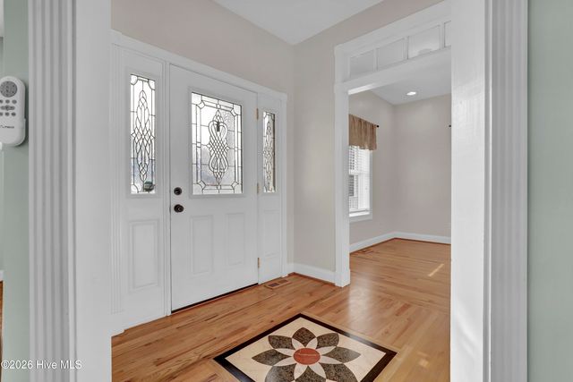 121 Candlewood Drive, Hampstead, NC 28443