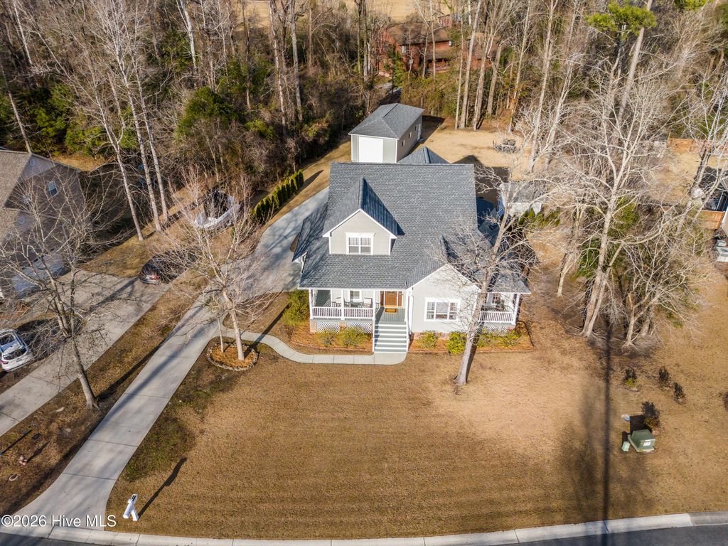 121 Candlewood Drive, Hampstead, NC 28443