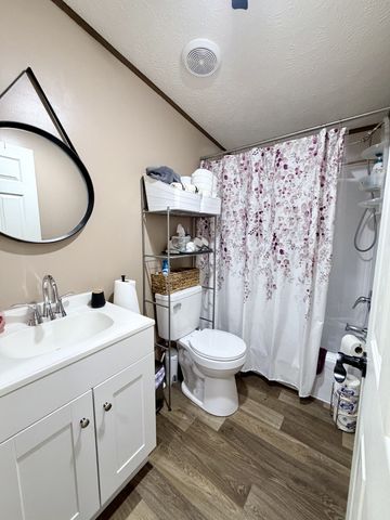 7533 Galen Rd, Lafayette, TN 37083