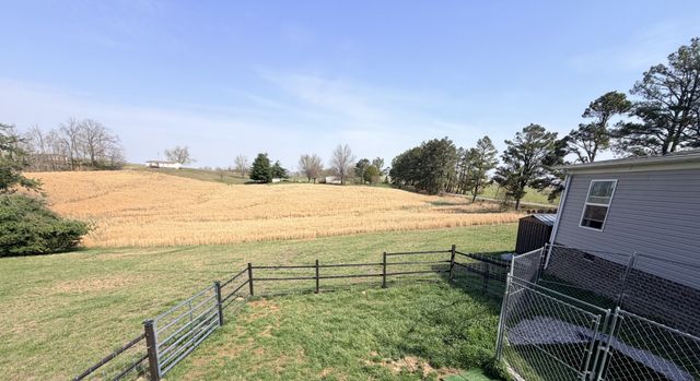 7533 Galen Rd, Lafayette, TN 37083