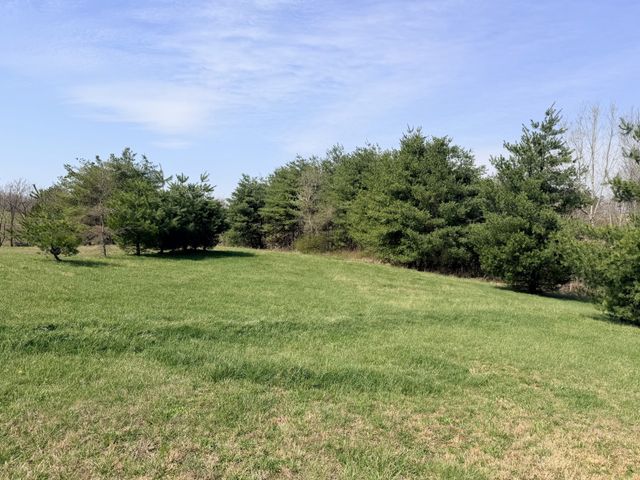 7533 Galen Rd, Lafayette, TN 37083