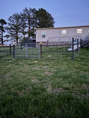 7533 Galen Rd, Lafayette, TN 37083