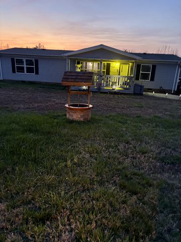 7533 Galen Rd, Lafayette, TN 37083