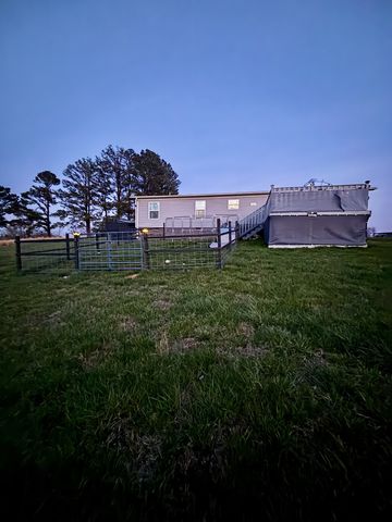 7533 Galen Rd, Lafayette, TN 37083