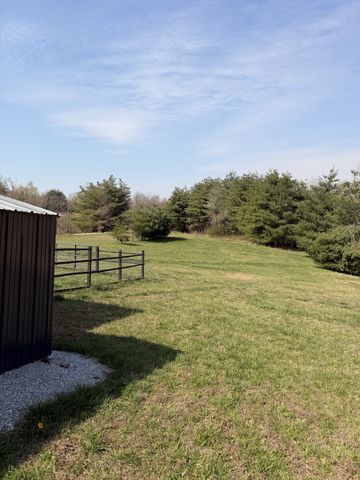 7533 Galen Rd, Lafayette, TN 37083