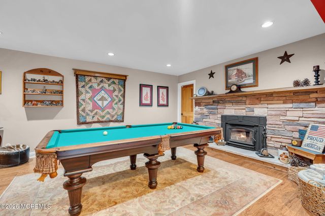 23 Southview Terrace S, Middletown, NJ 07748
