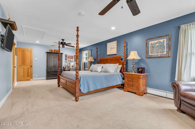 23 Southview Terrace S, Middletown, NJ 07748