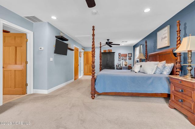 23 Southview Terrace S, Middletown, NJ 07748