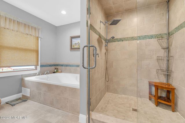 23 Southview Terrace S, Middletown, NJ 07748