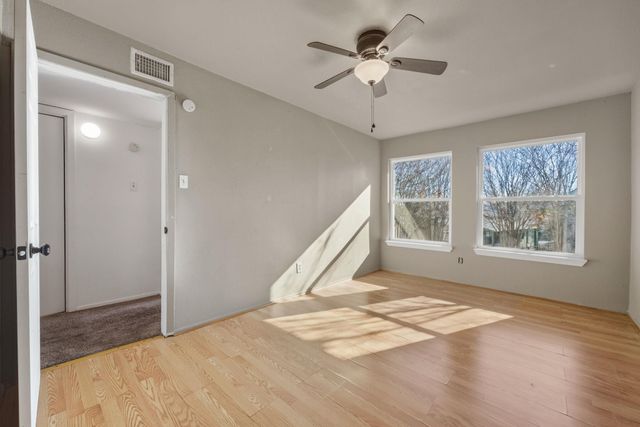 2124 Burton DR 125, Austin, TX 78741