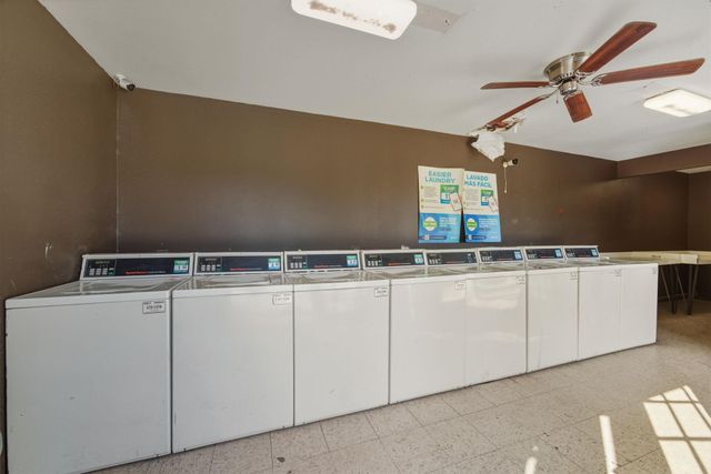 2124 Burton DR 125, Austin, TX 78741