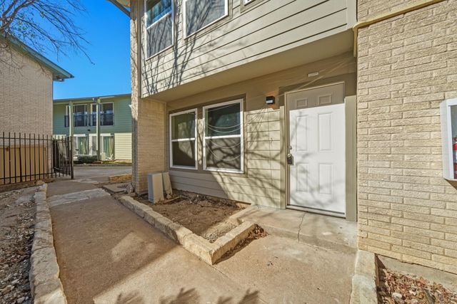 2124 Burton DR 125, Austin, TX 78741