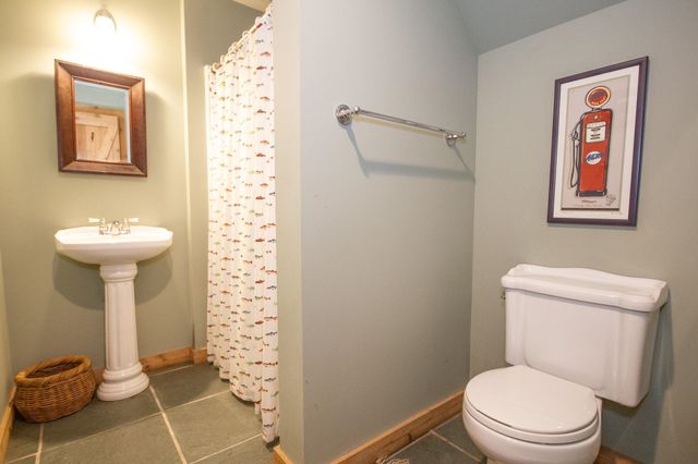 454 Edwin's Pond Road, Rochester, VT 05767