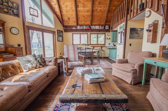 454 Edwin's Pond Road, Rochester, VT 05767