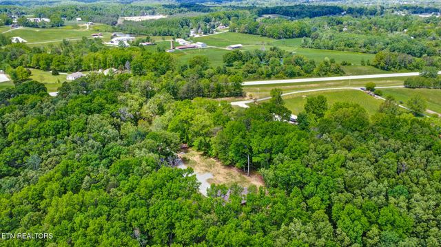 98 Paso Fino Tr, Jamestown, TN 38556