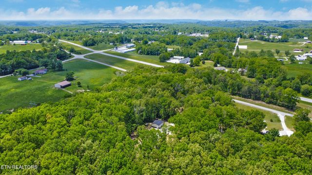 98 Paso Fino Tr, Jamestown, TN 38556