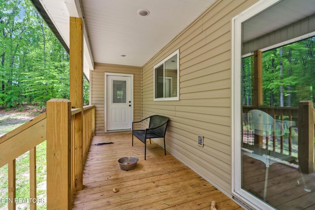 98 Paso Fino Tr, Jamestown, TN 38556