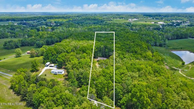 98 Paso Fino Tr, Jamestown, TN 38556