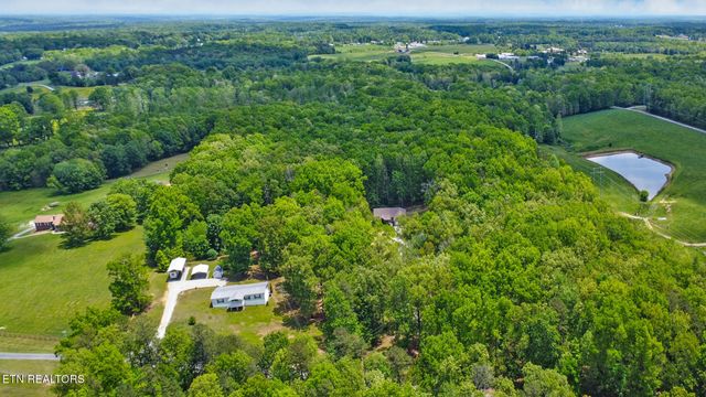 98 Paso Fino Tr, Jamestown, TN 38556