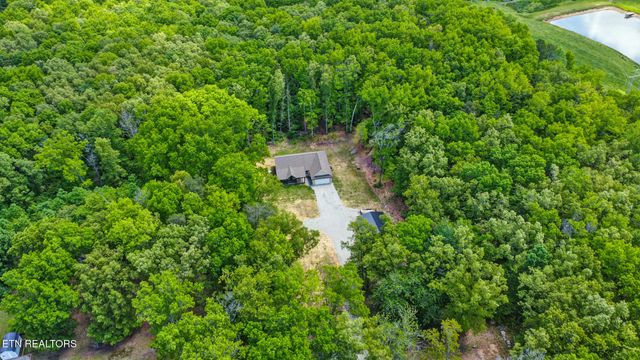 98 Paso Fino Tr, Jamestown, TN 38556