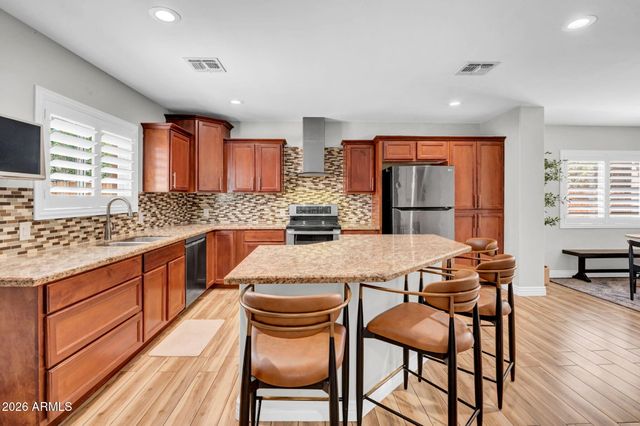 2405 N 27TH Place, Phoenix, AZ 85008