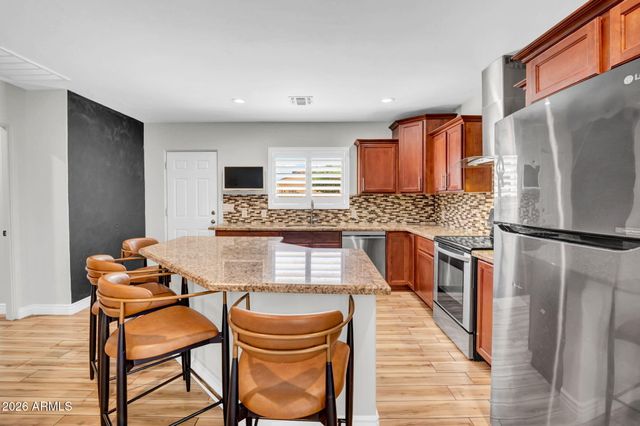 2405 N 27TH Place, Phoenix, AZ 85008
