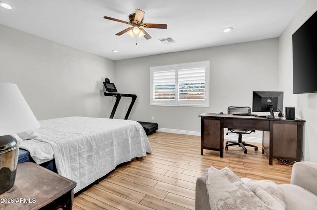 2405 N 27TH Place, Phoenix, AZ 85008