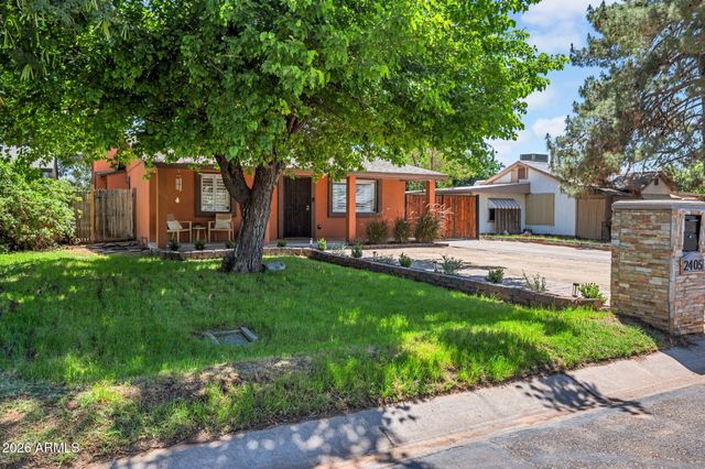 2405 N 27TH Place, Phoenix, AZ 85008