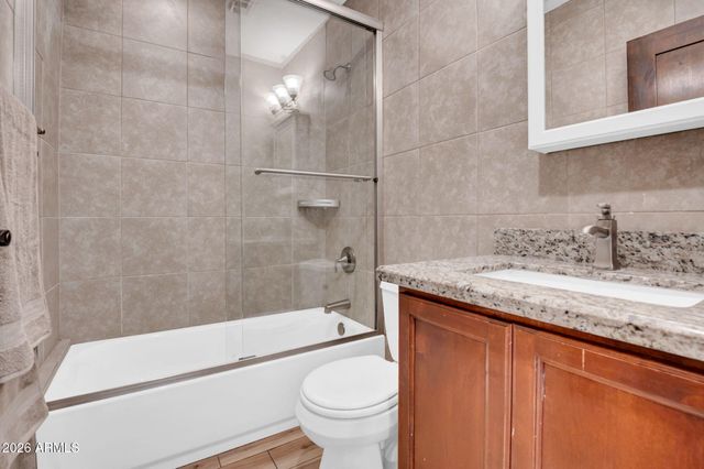 2405 N 27TH Place, Phoenix, AZ 85008