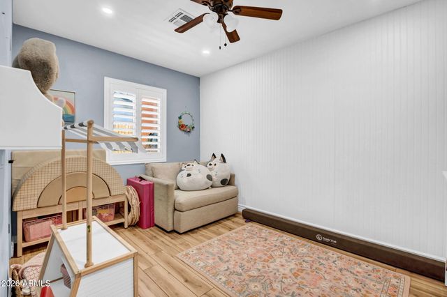 2405 N 27TH Place, Phoenix, AZ 85008