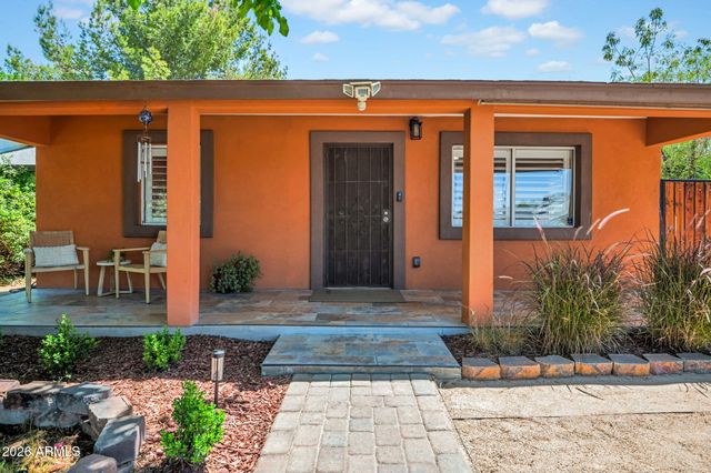 2405 N 27TH Place, Phoenix, AZ 85008