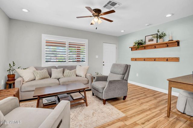 2405 N 27TH Place, Phoenix, AZ 85008