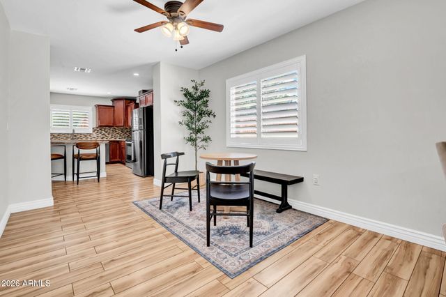 2405 N 27TH Place, Phoenix, AZ 85008
