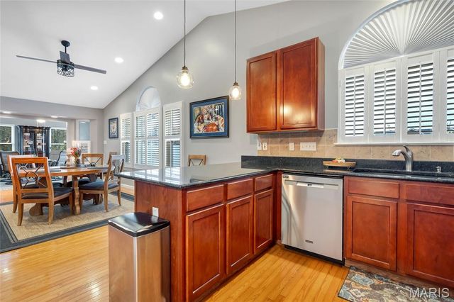 1404 Durham Drive, Herculaneum, MO 63048