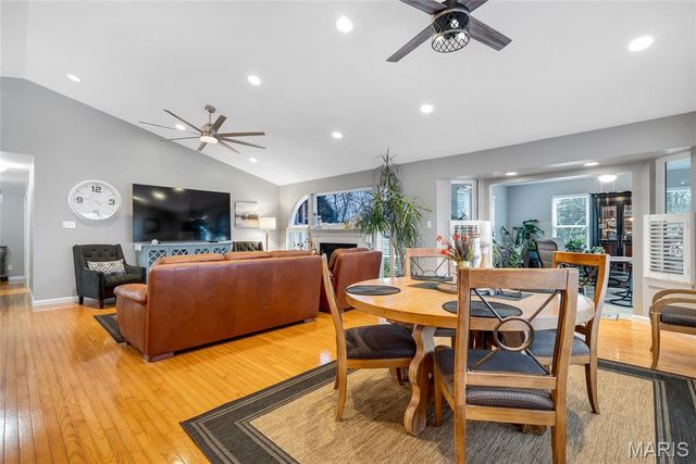 1404 Durham Drive, Herculaneum, MO 63048