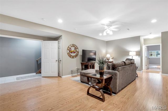 1404 Durham Drive, Herculaneum, MO 63048