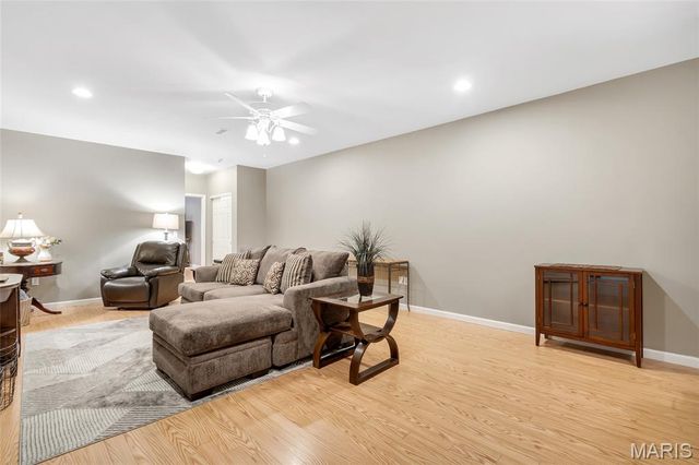 1404 Durham Drive, Herculaneum, MO 63048