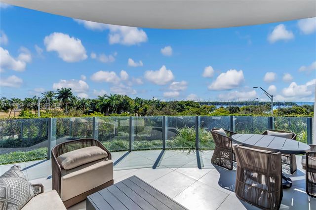 2811 S Bayshore Dr 4A, Miami, FL 33133