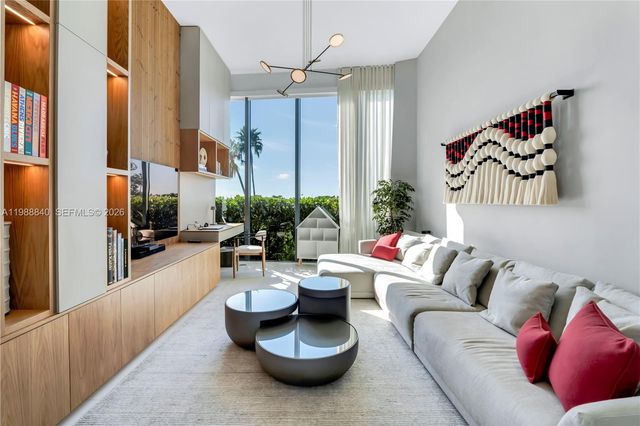 2811 S Bayshore Dr 4A, Miami, FL 33133