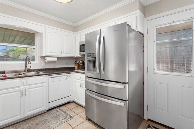 4675 Fieldwood Lane, Beaumont, TX 77706