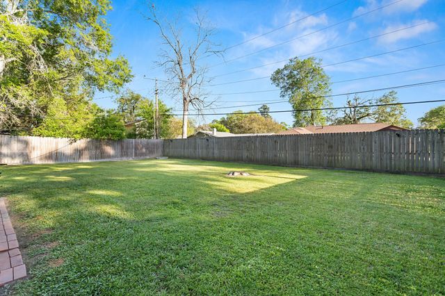 4675 Fieldwood Lane, Beaumont, TX 77706