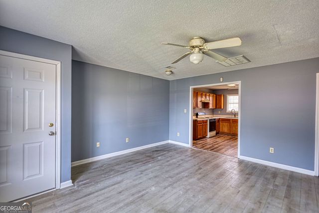 2313 Laura Court NE, Milledgeville, GA 31061