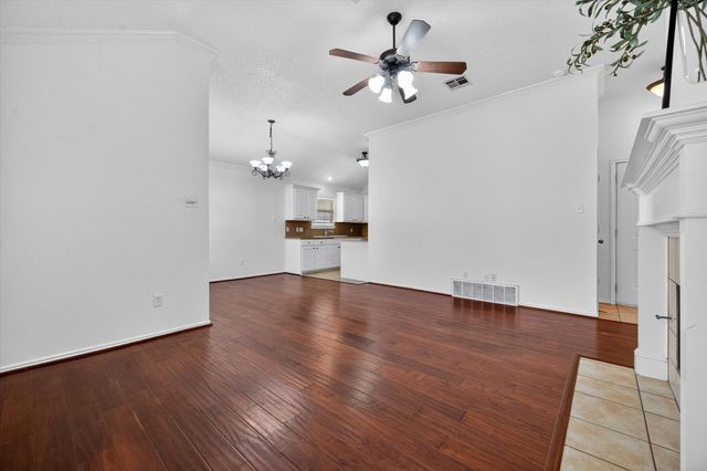 2216 97th Street, Lubbock, TX 79423