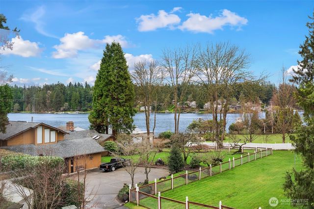3406 97th Avenue SE, Mercer Island, WA 98040