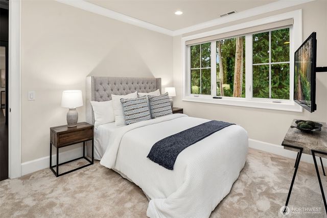 3406 97th Avenue SE, Mercer Island, WA 98040