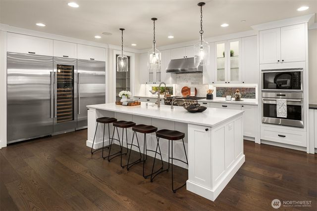 3406 97th Avenue SE, Mercer Island, WA 98040